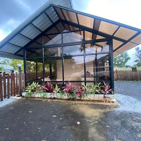 Glass House With Pvt Pool By Miracle Resort & Villa Lonavala Exterior photo